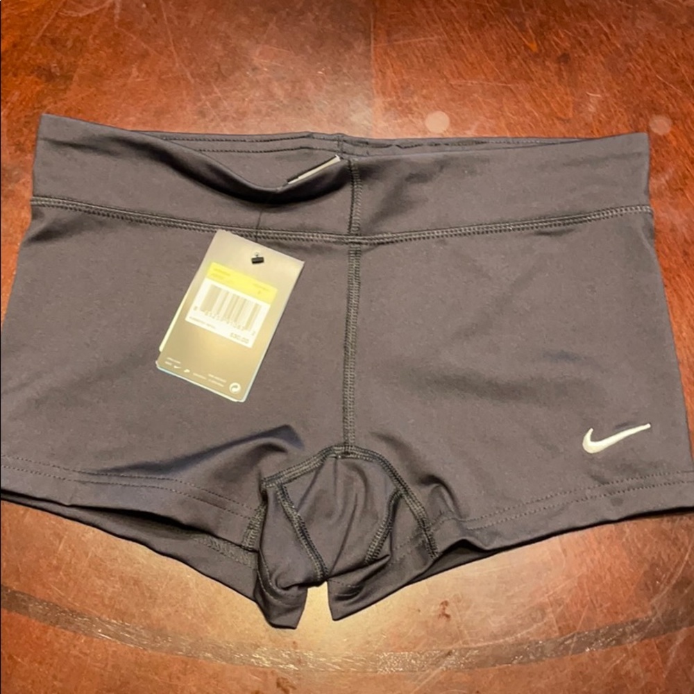 NWT Nike “Volleyball” Spandex